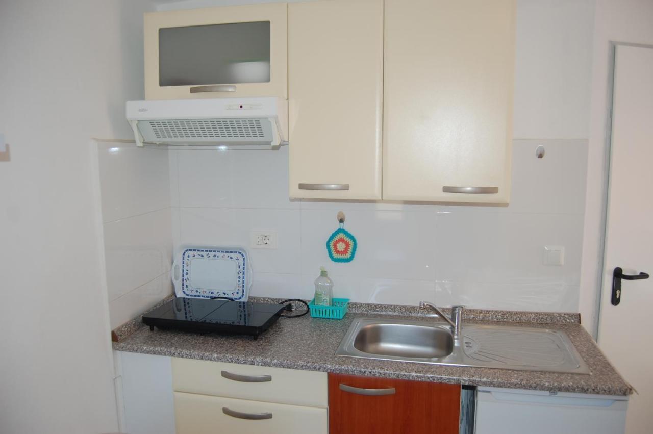 Apartments Dana Izola Esterno foto