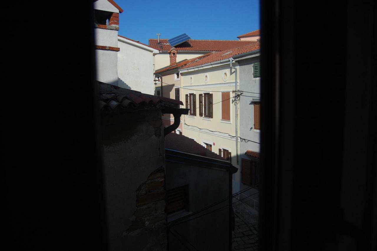Apartments Dana Izola Esterno foto